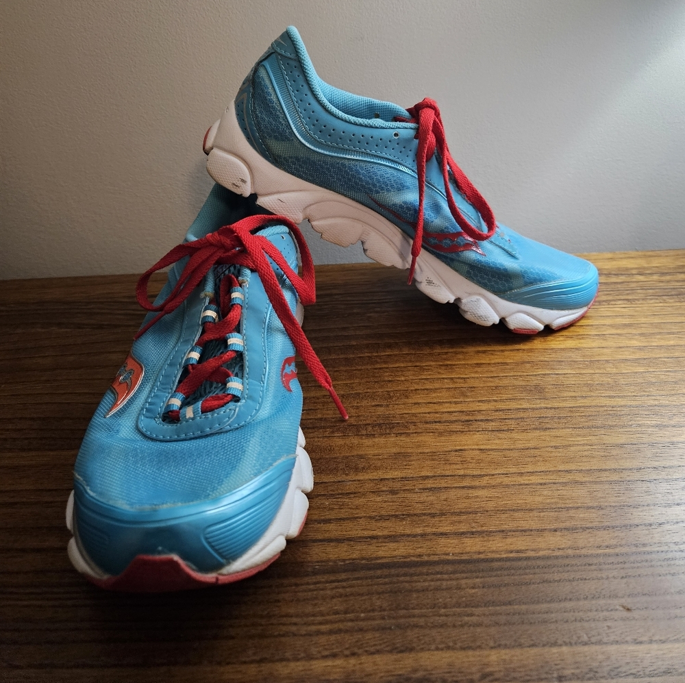 Saucony Sneakers